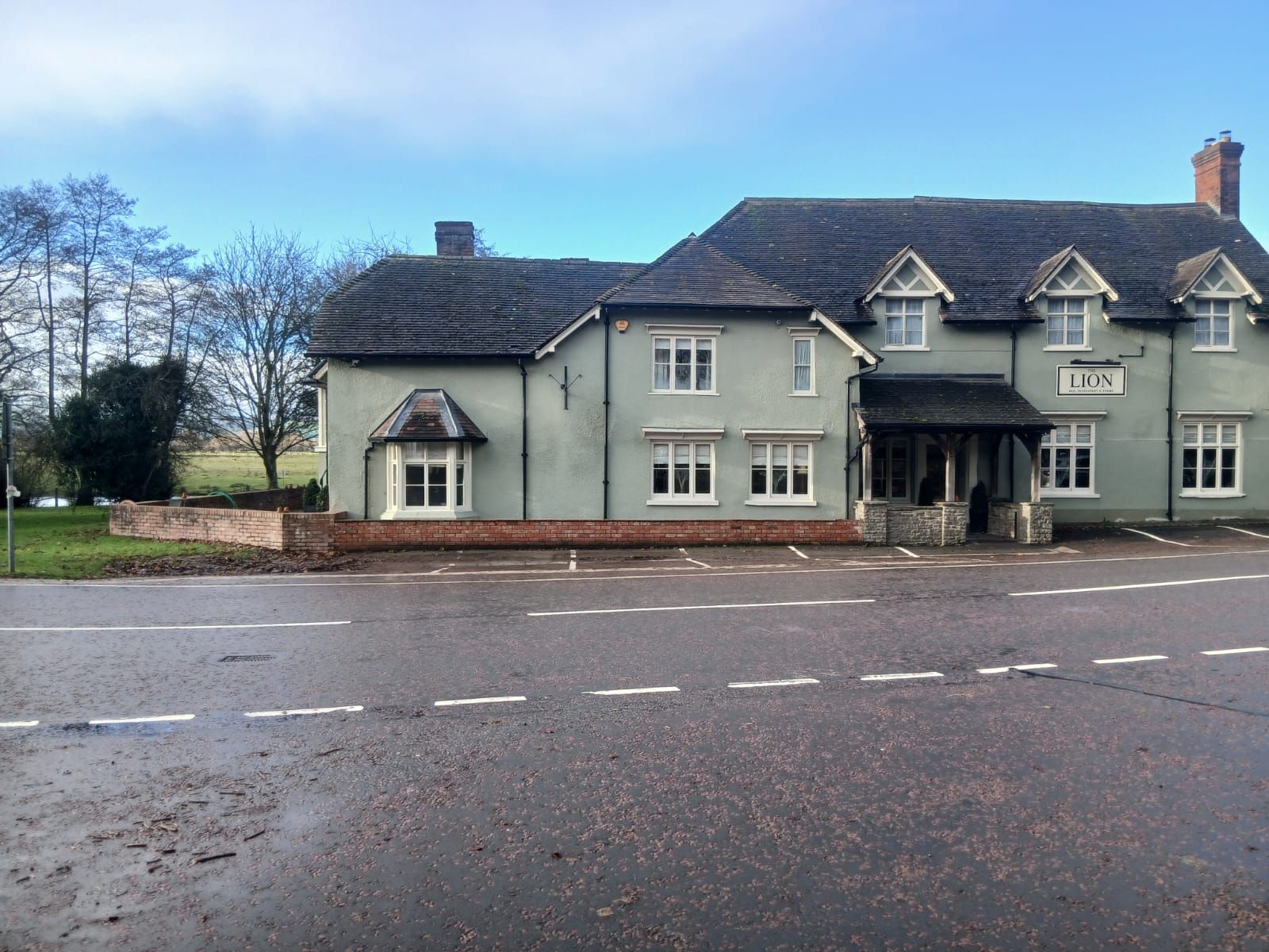 The Lion, Leintwardene